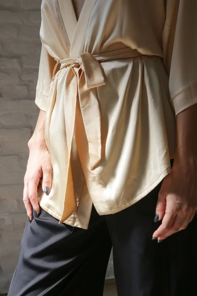 Studio Serie Imges Young Woman Beige Silk Robe — Stock Photo, Image