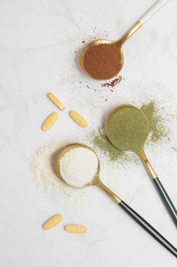 Çeşitli besin kaynakları var. Cilt, eklemler, bağırsaklar ve genel sağlık için beslenme veya besin takviyeleri. 