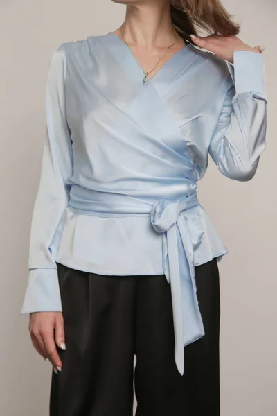 Serie Studio Photos Young Female Model Wearing Light Blue Silk — Stock fotografie