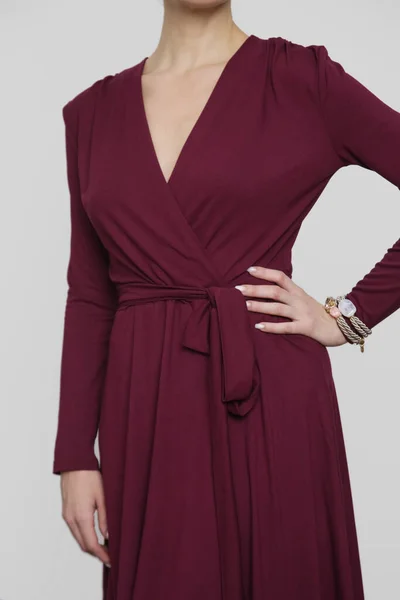 Serie Studio Photos Young Female Model Burgundy Wrap Dress —  Fotos de Stock