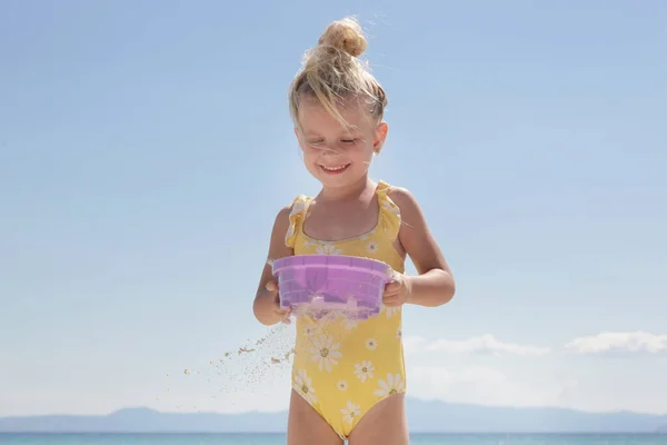 Cute Happy Years Old Girl Playing Plastic Toys Sandy Beach — Fotografia de Stock