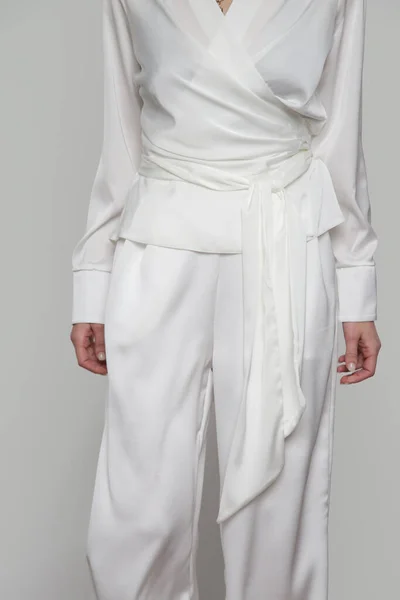 Serie Studio Photos Young Female Model Wearing All White Classic — 图库照片