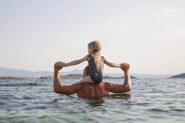 Father His Little Daughter Sea Water Fun Family Summer Vacation — Stock Photo, Image