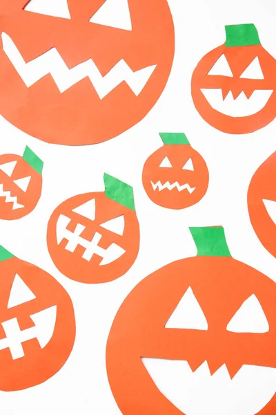 Concepto Halloween Calabazas Papel Sobre Fondo Blanco — Foto de Stock