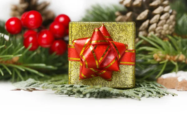 Small Golden Gift Box Red Bow Christmas Decoration Close — Stock Photo, Image