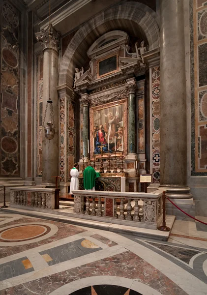 Interieur van de Sint peter-kathedraal in Vaticaanstad — Stockfoto