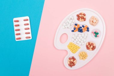 İlaç Endüstrisi ve İlaç Ürünleri - Farklı Renkli Haplar