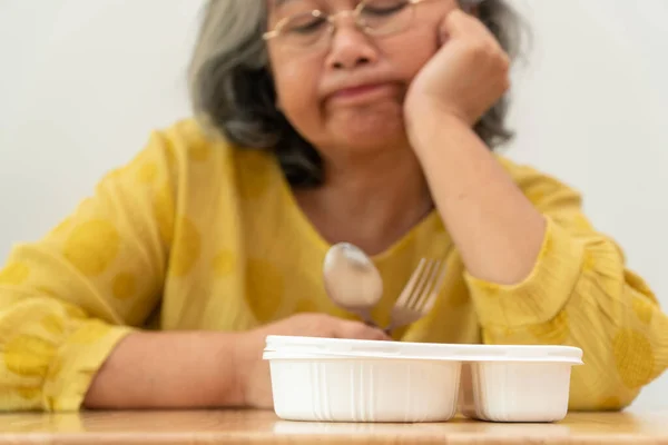 Infeliz Asiática Mujer Mayor Anorexia Decir Las Comidas Preparadas Ancianos — Foto de Stock