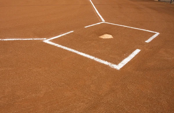 Campo da baseball a casa piastra — Foto Stock