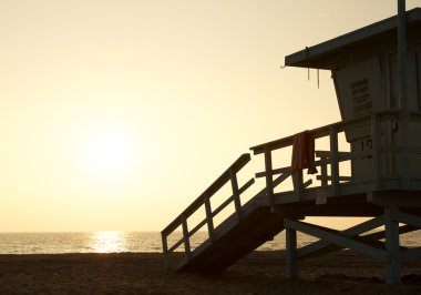 California cankurtaran İstasyonu'nda günbatımı