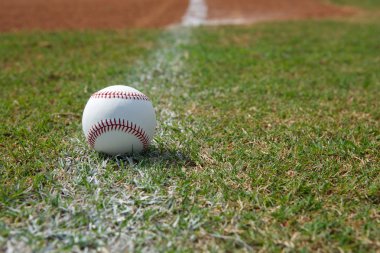 Beyzbol tebeşir hattı üzerinde