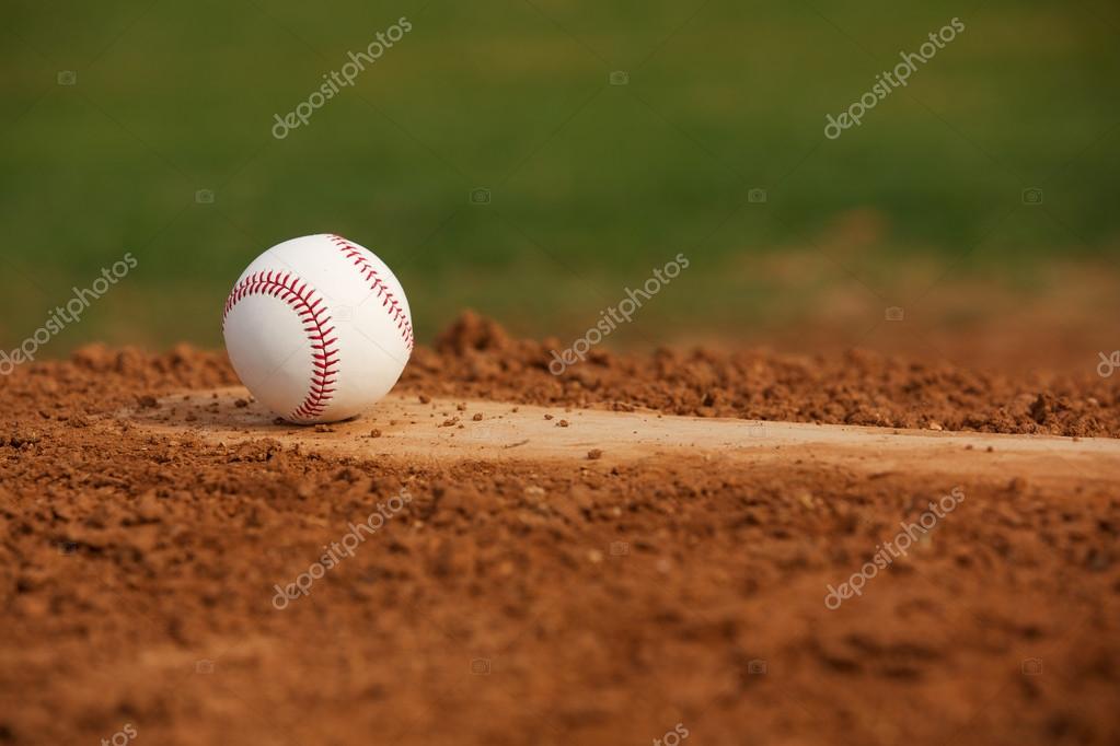 Baseball on the Pitchers Mound — Stock Photo © 33ft 22067535