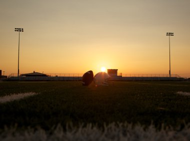 Futbol ve kask alanında