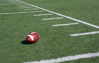 Amerikan futbolu alan yard çizgileri
