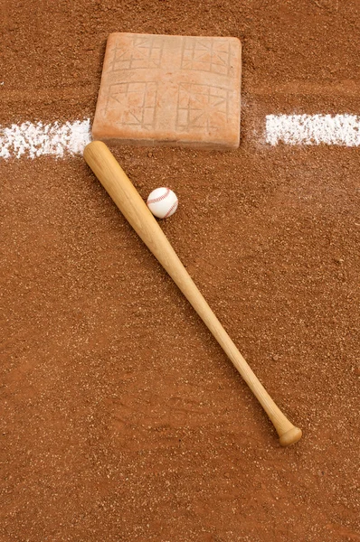 Baseball auf der Linie — Stockfoto