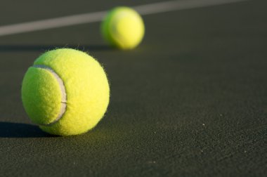 Tenis topu