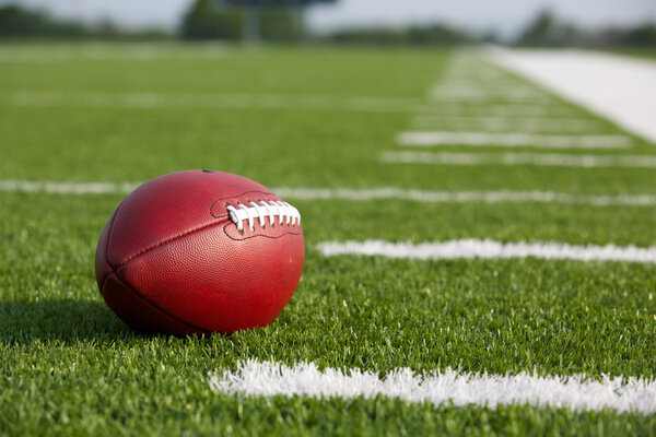 Профессиональный футбол на поле
