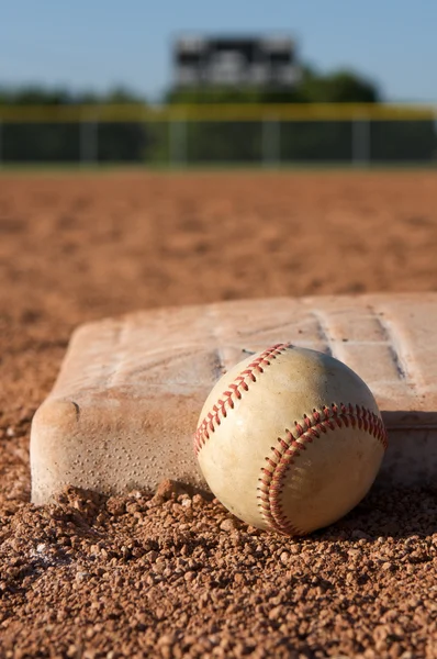 Бейсбол на польових трав — стокове фото
