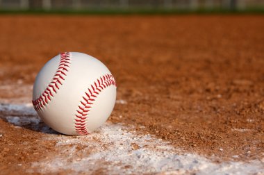 Beyzbol outfield çimenlerin üzerinde