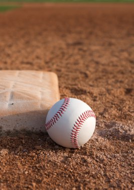 Beyzbol outfield çimenlerin üzerinde