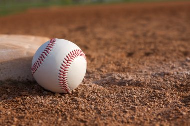 Beyzbol outfield çimenlerin üzerinde