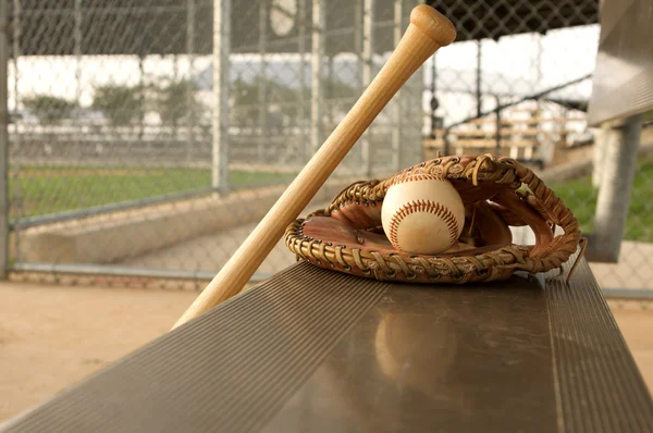 A mezőny füvön baseball — Stock Fotó