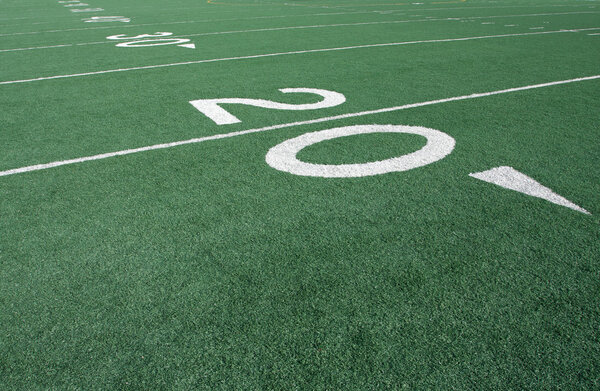 Поля для игры в американский футбол
