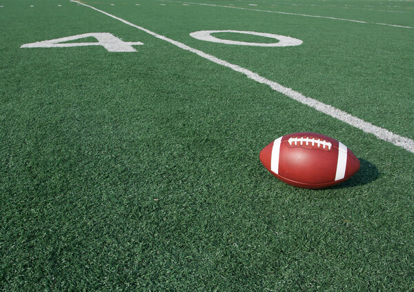 Американский футбол с сорока годами позже
