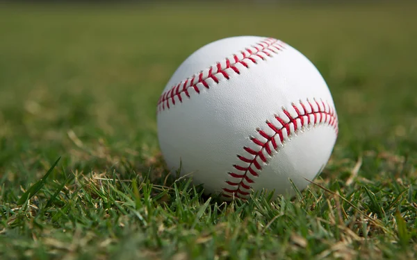 Clean baseball — Stock Photo, Image