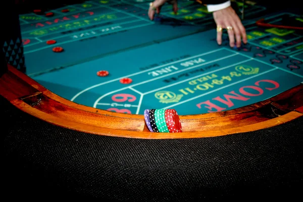 Casino craps tafel — Stockfoto
