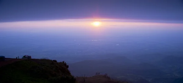 Sunset with mountain, phuthapboek of thailand — Stock Photo, Image