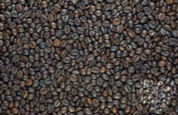 Сердце на фоне кофе и текстура — стоковое фото