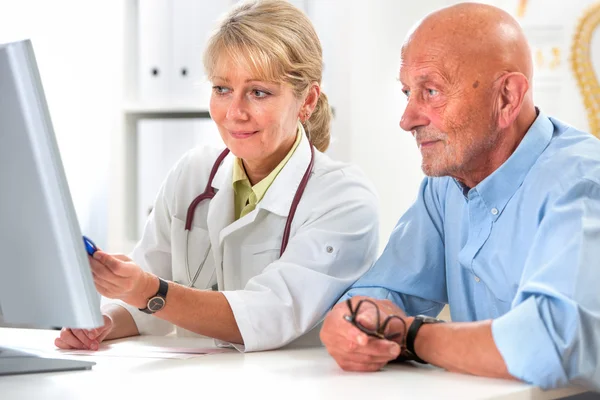 Medicinsk undersökning — Stockfoto