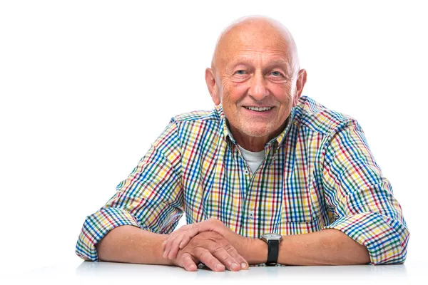 Porträt eines glücklichen älteren Mannes, der lächelt — Stockfoto