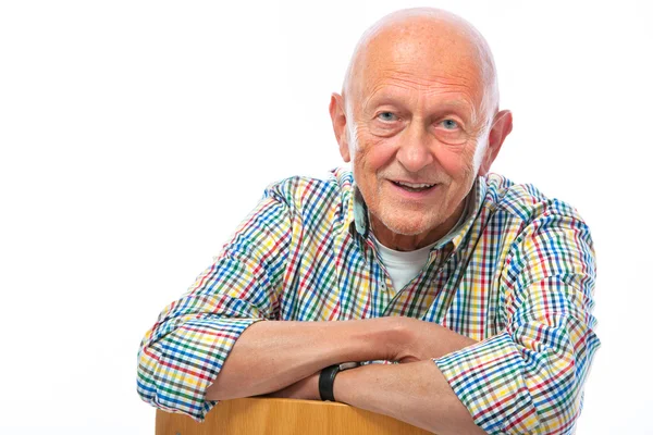 Retrato de um homem idoso feliz sorrindo — Fotografia de Stock