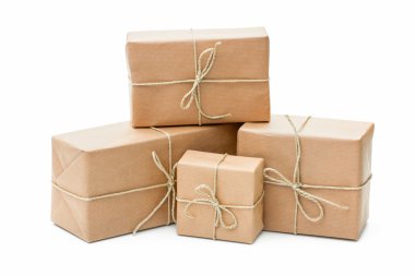 parseller ile kahverengi kağıt sarılı