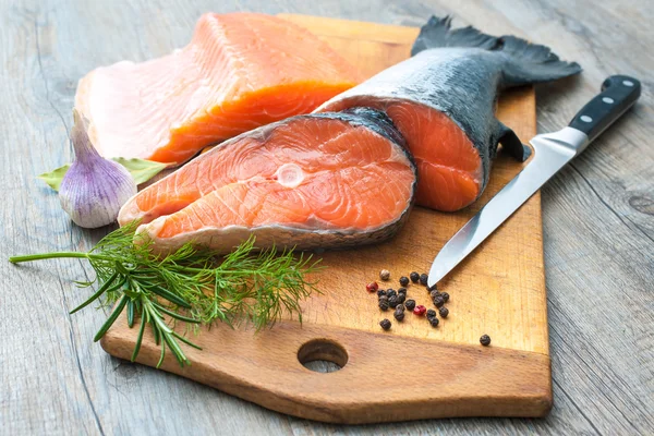 Raw salmon fish steaks — Stock Photo, Image