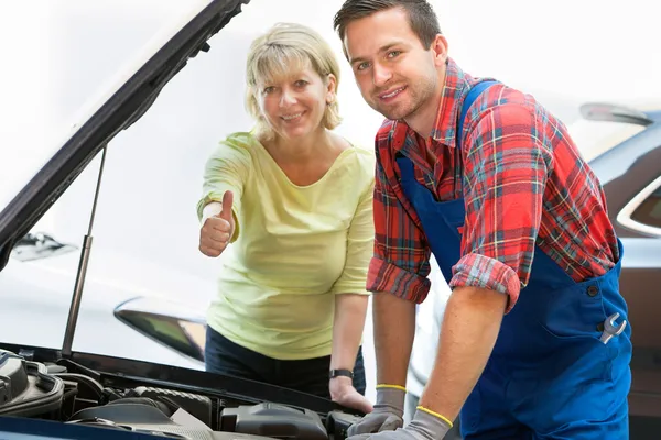 Garage van de auto — Stockfoto