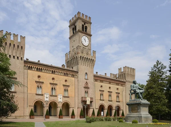 Castelo de Rocca Pallavicino, Busseto Fotos De Bancos De Imagens Sem Royalties