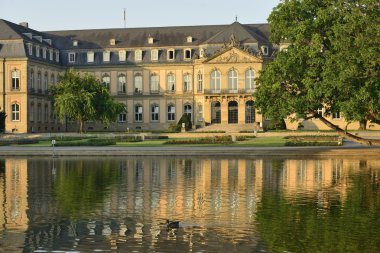 New castle, şafak, stuttgart