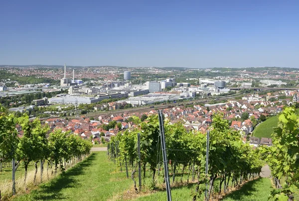 Viñedos y asentamientos industriales, Stuttgart — Foto de Stock