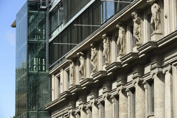 caryatids, borsa, stuttgart