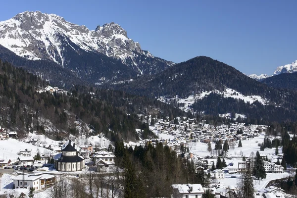 Paesaggio invernale Falcade, Dolomiti — Foto Stock