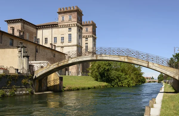 Kalesi ve eski köprü, robecco sul naviglio