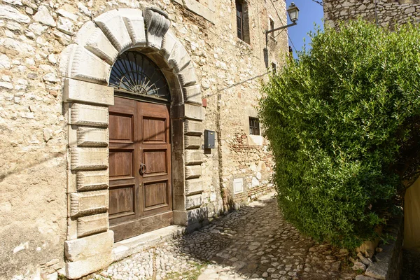 Old arched portal at Labro, Rieti — Stock Photo, Image