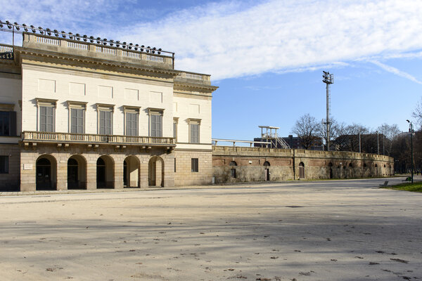 Внешняя стена стадиона "Арена"
