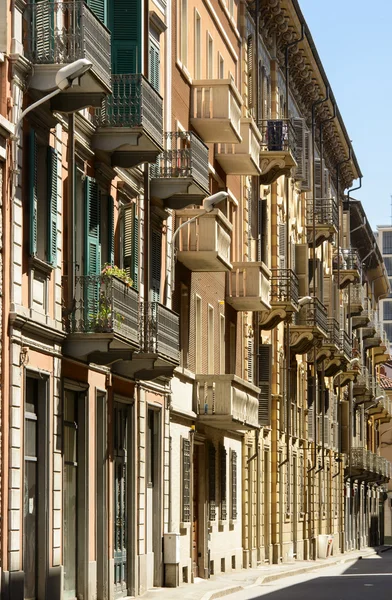 Здания в центре города, Алессандрия, Италия — стоковое фото
