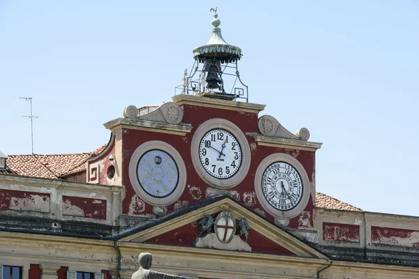 eski antika duvar saati, aessandria, İtalya