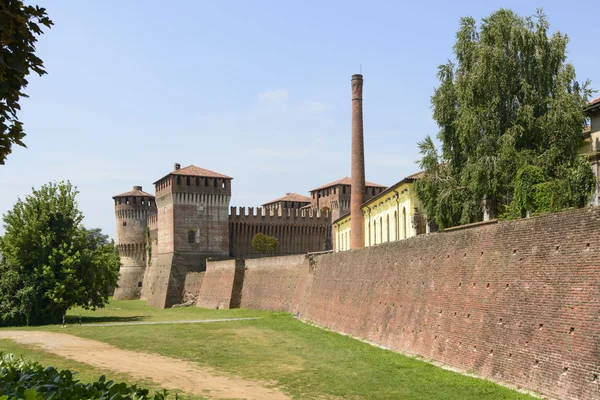 Hrad a město hradby, soncino — Stock fotografie