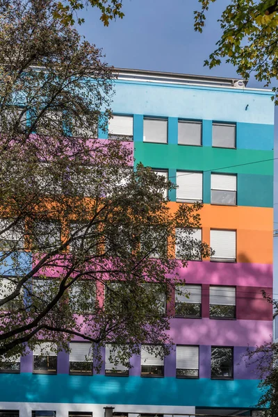 Cityscape Colorful Raindow Facade Fall Trees City Center Shot Bright — Stock Photo, Image